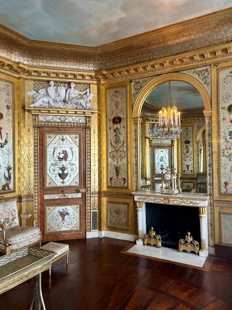 Boudoir d'argent de la Reine au Château de Fontainebleau