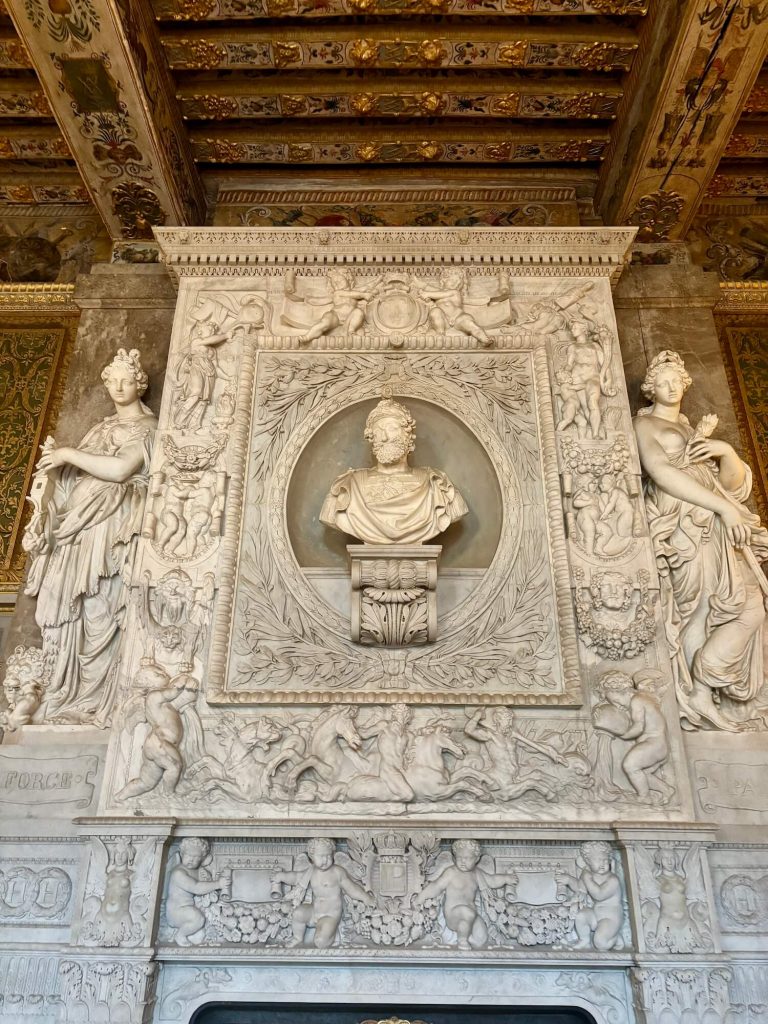 Salle des gardes du Château de Fontainebleau