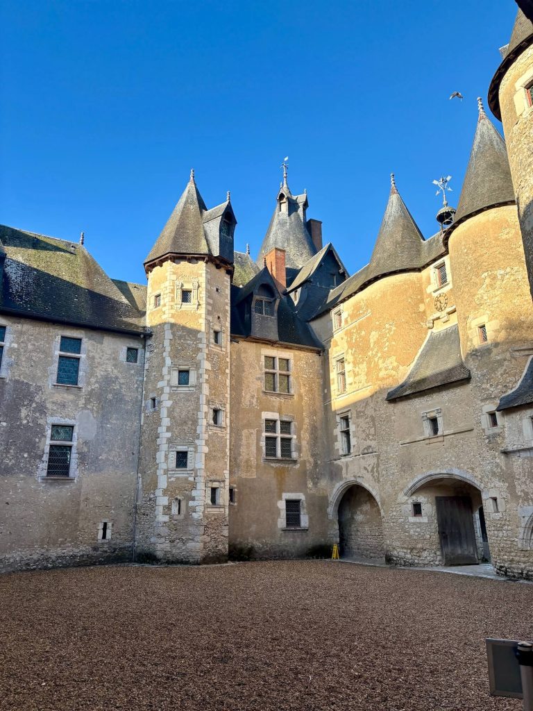 Château de Fougères-sur-Bièvre