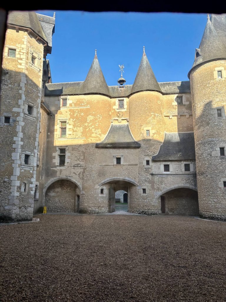 Château de Fougères-sur-Bièvre