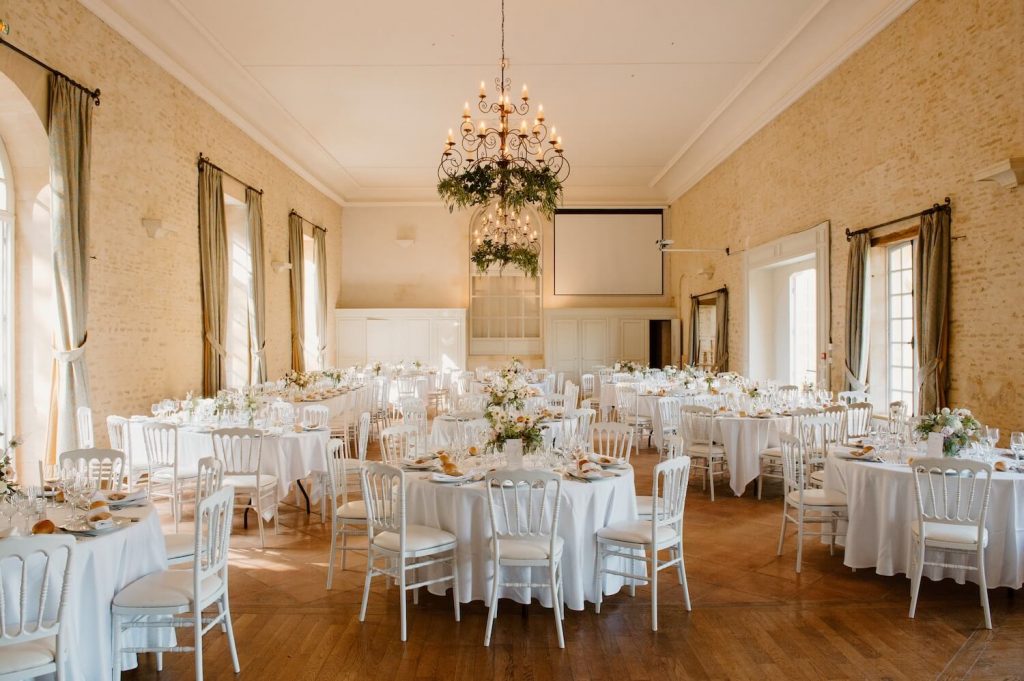 Vue des salles à louer pour des mariages au château de Canon