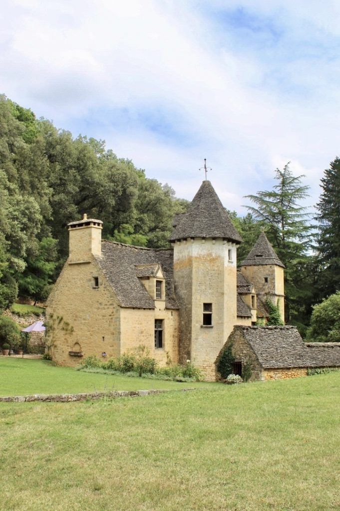 Le château de Lacypierre en Périgord