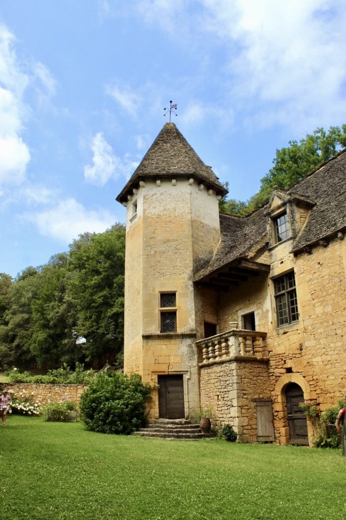 Le château de Lacypierre en Périgord