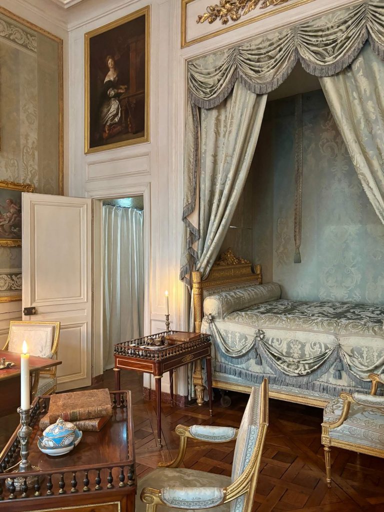 Les intérieurs de l'Hôtel de la Marine à Paris