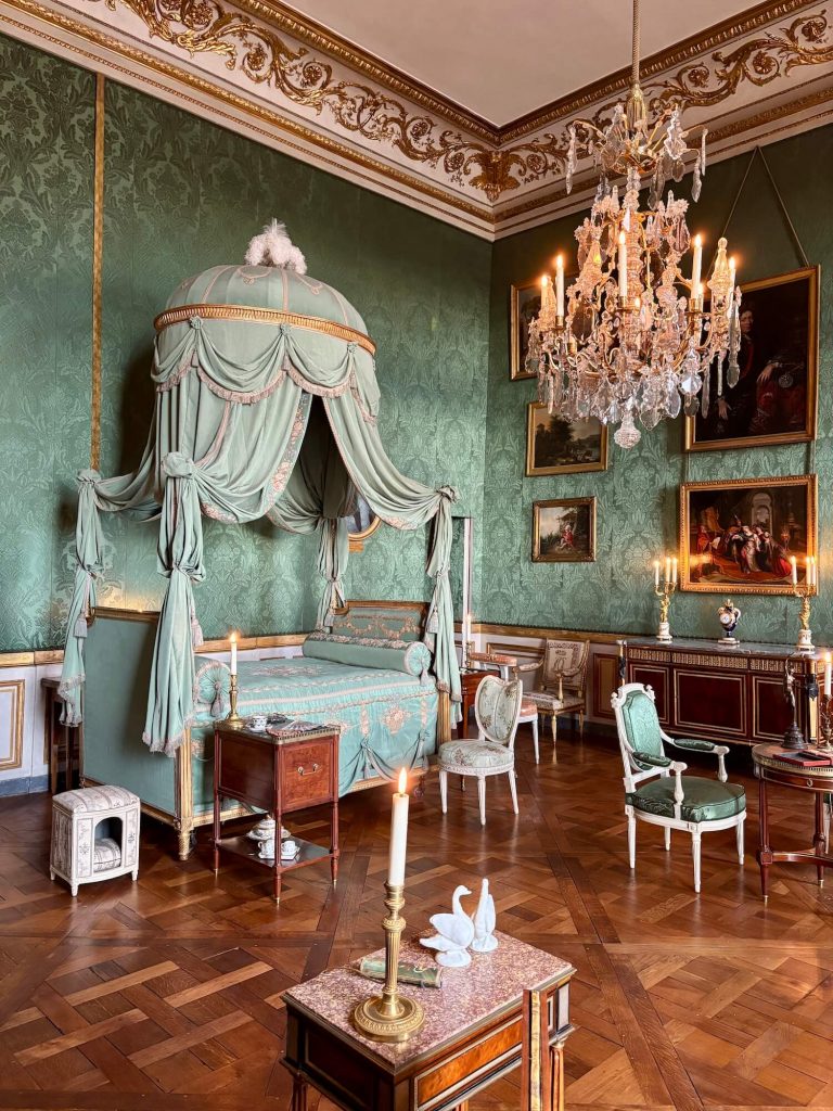 Les intérieurs de l'Hôtel de la Marine à Paris