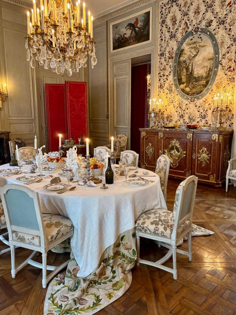 La salle à manger de l'Hôtel de la Marine à Paris