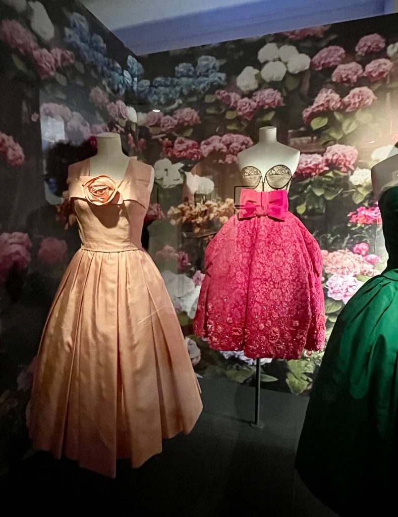 Exposition de la maison de Christian Dior en Normandie