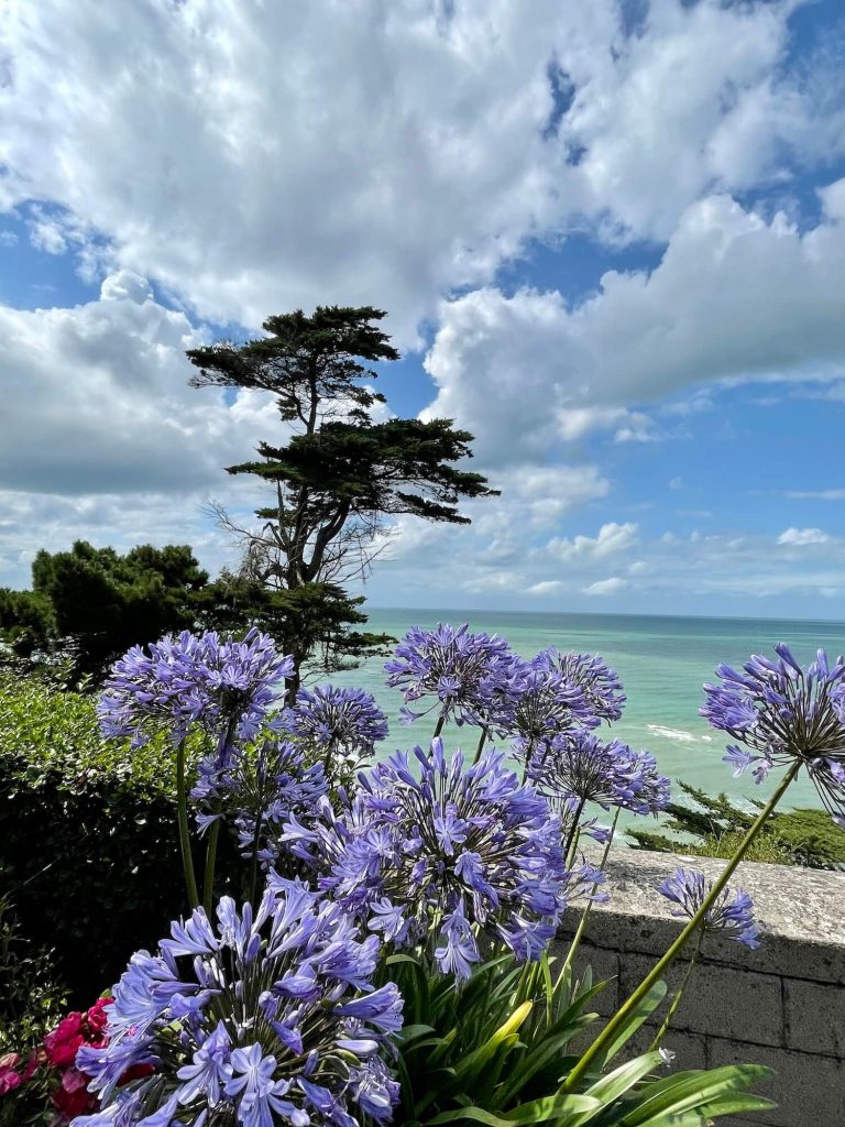 Jardins de la maison de Christian Dior en Normandie