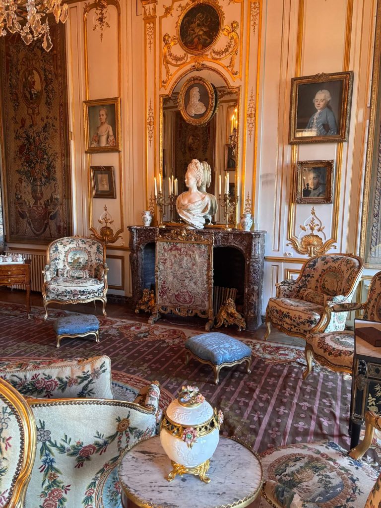 Intérieurs du château de Breteuil