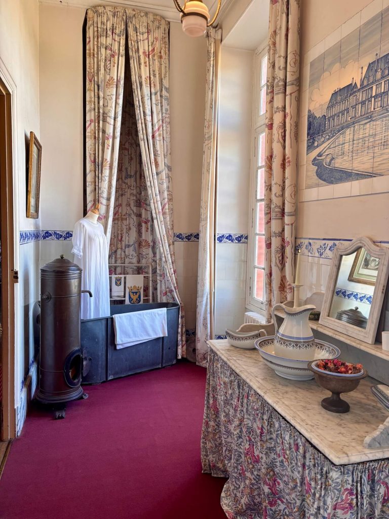 Intérieurs du château de Breteuil