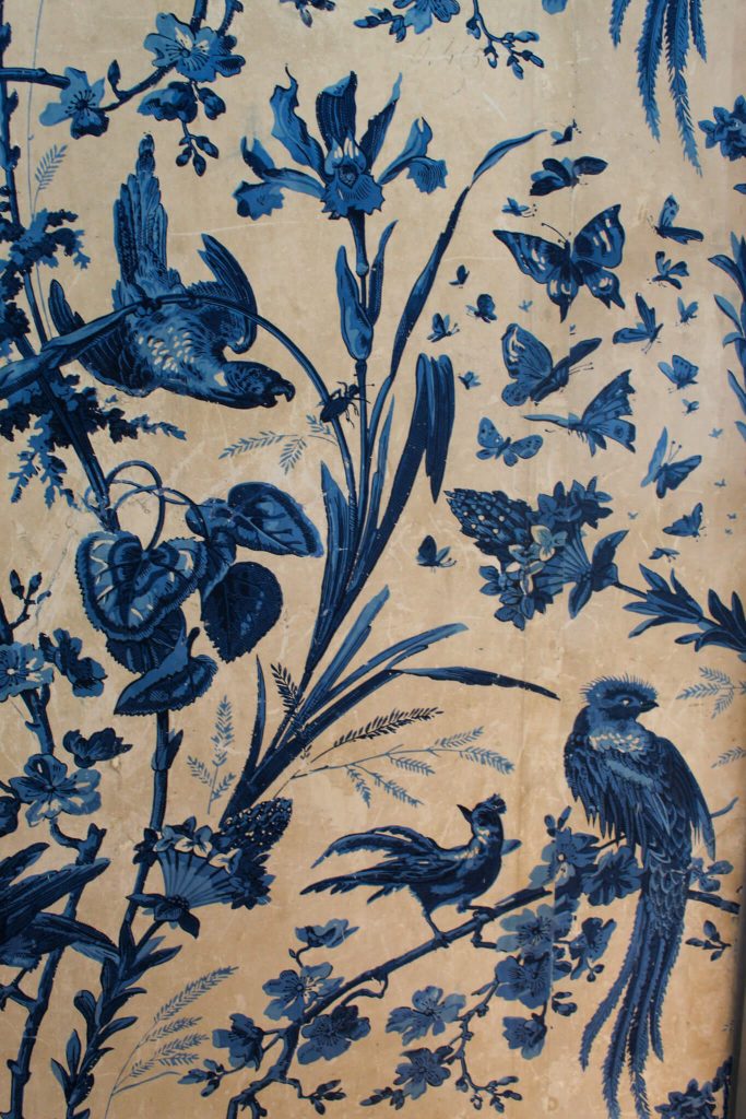 Papier peint au château de Bouges