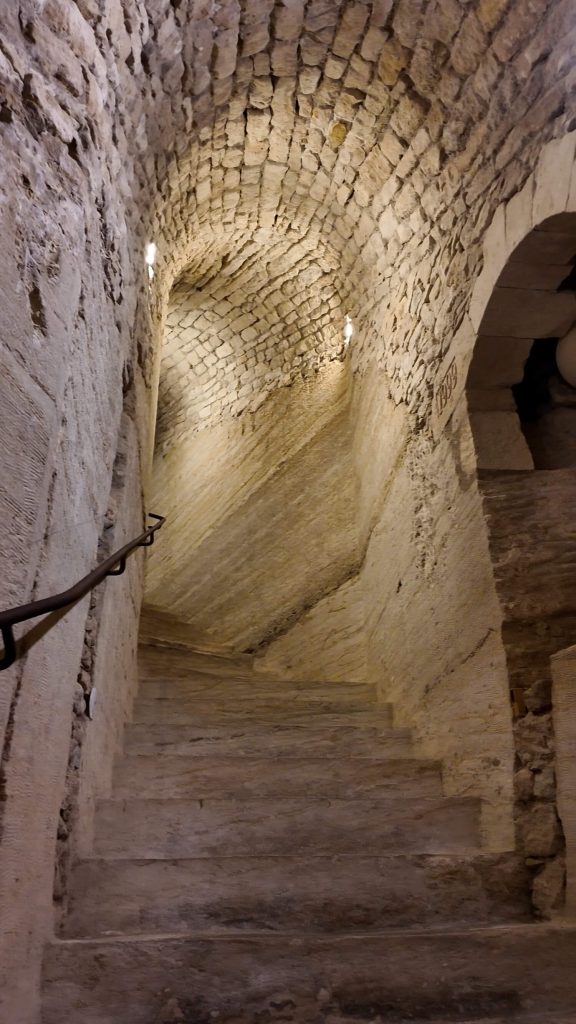 Les Caves du Palais Saint-Firmin