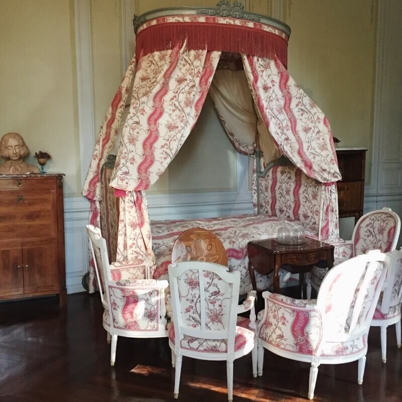 Chambre et lit à la polonaise