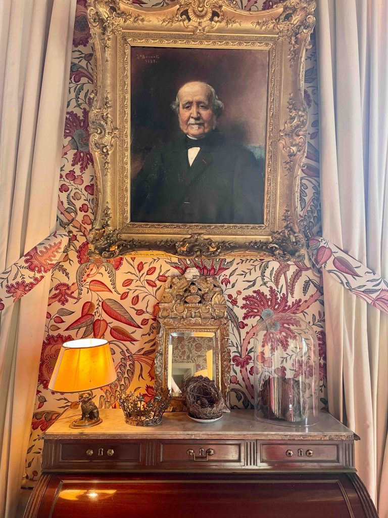 Les intérieurs du château de la Bourdaisière qui abrite aujourd'hui un hôtel