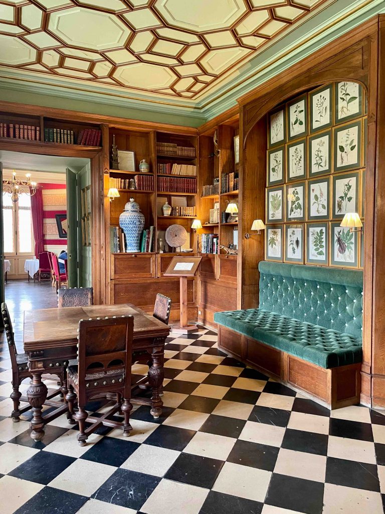 Les intérieurs du château de la Bourdaisière qui abrite aujourd'hui un hôtel