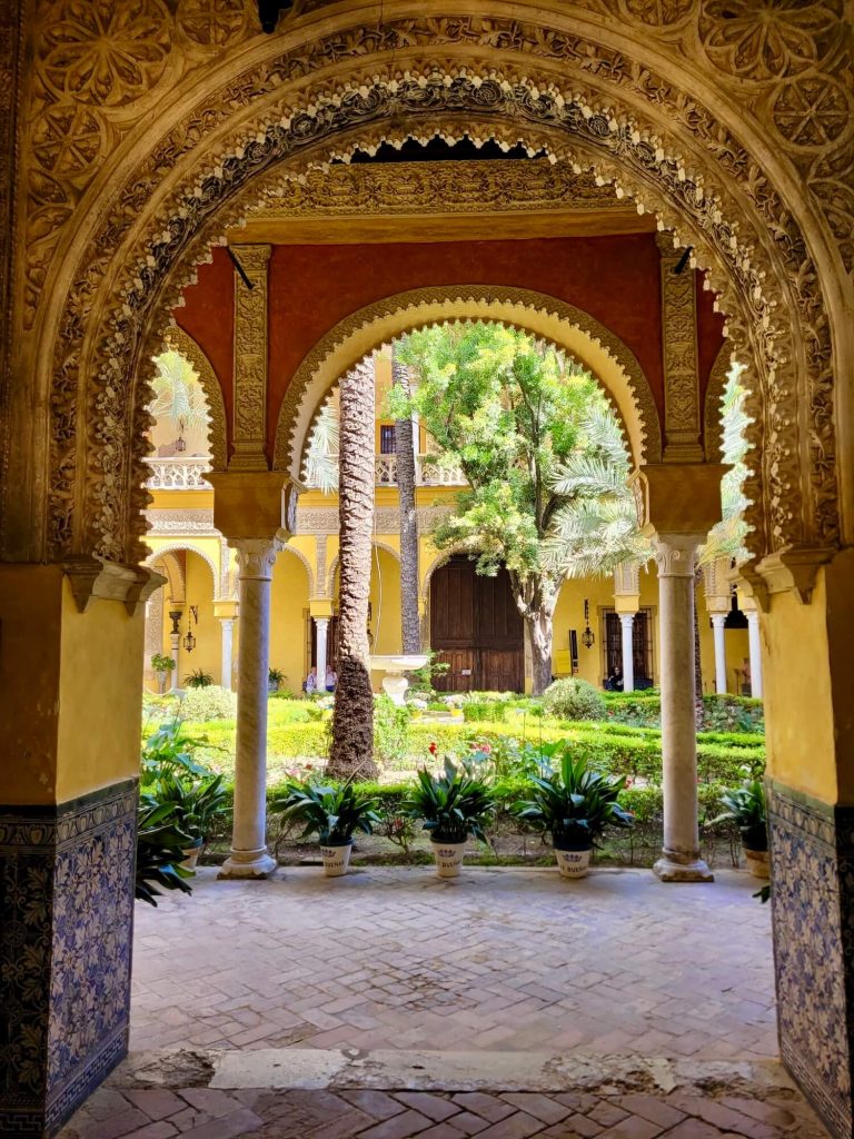 Le patio principal du palais